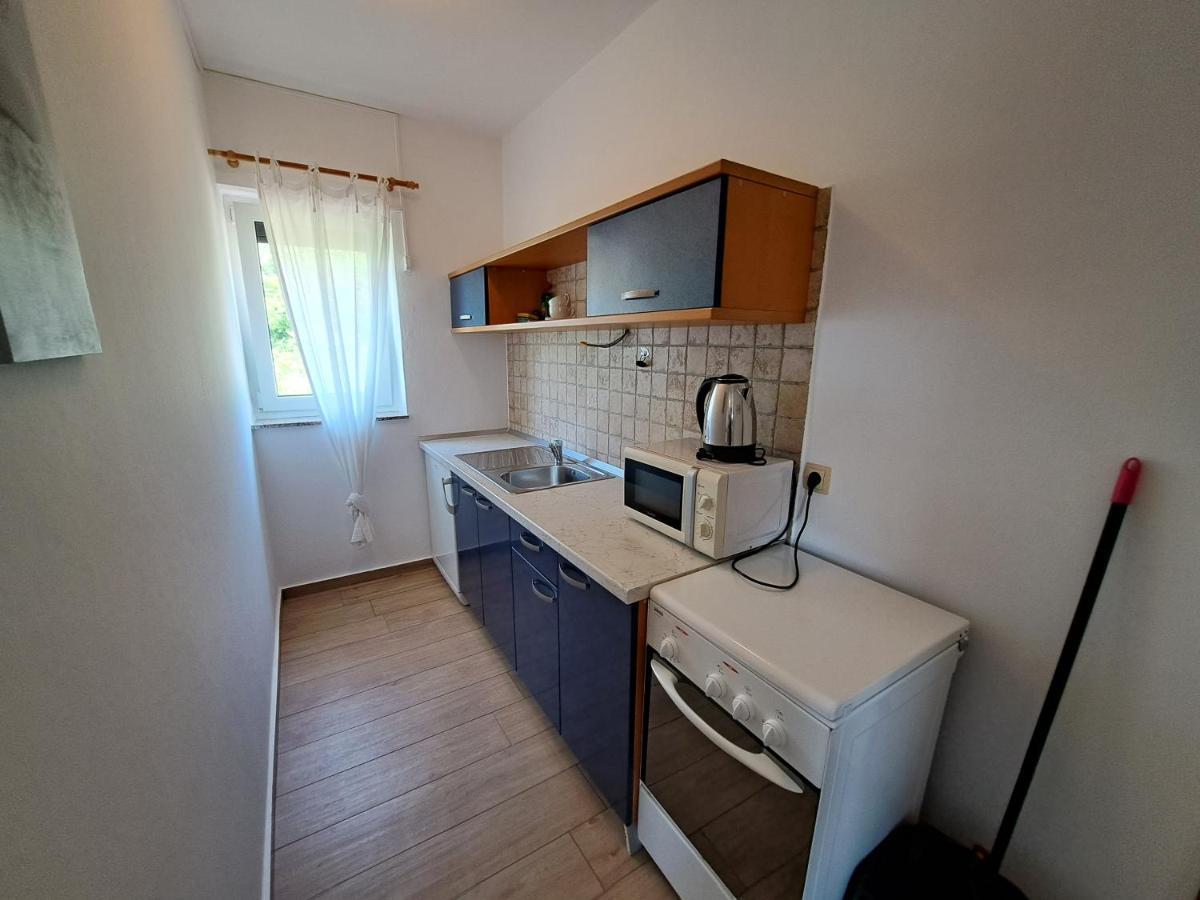 Apartments Leticia Baska  Ngoại thất bức ảnh
