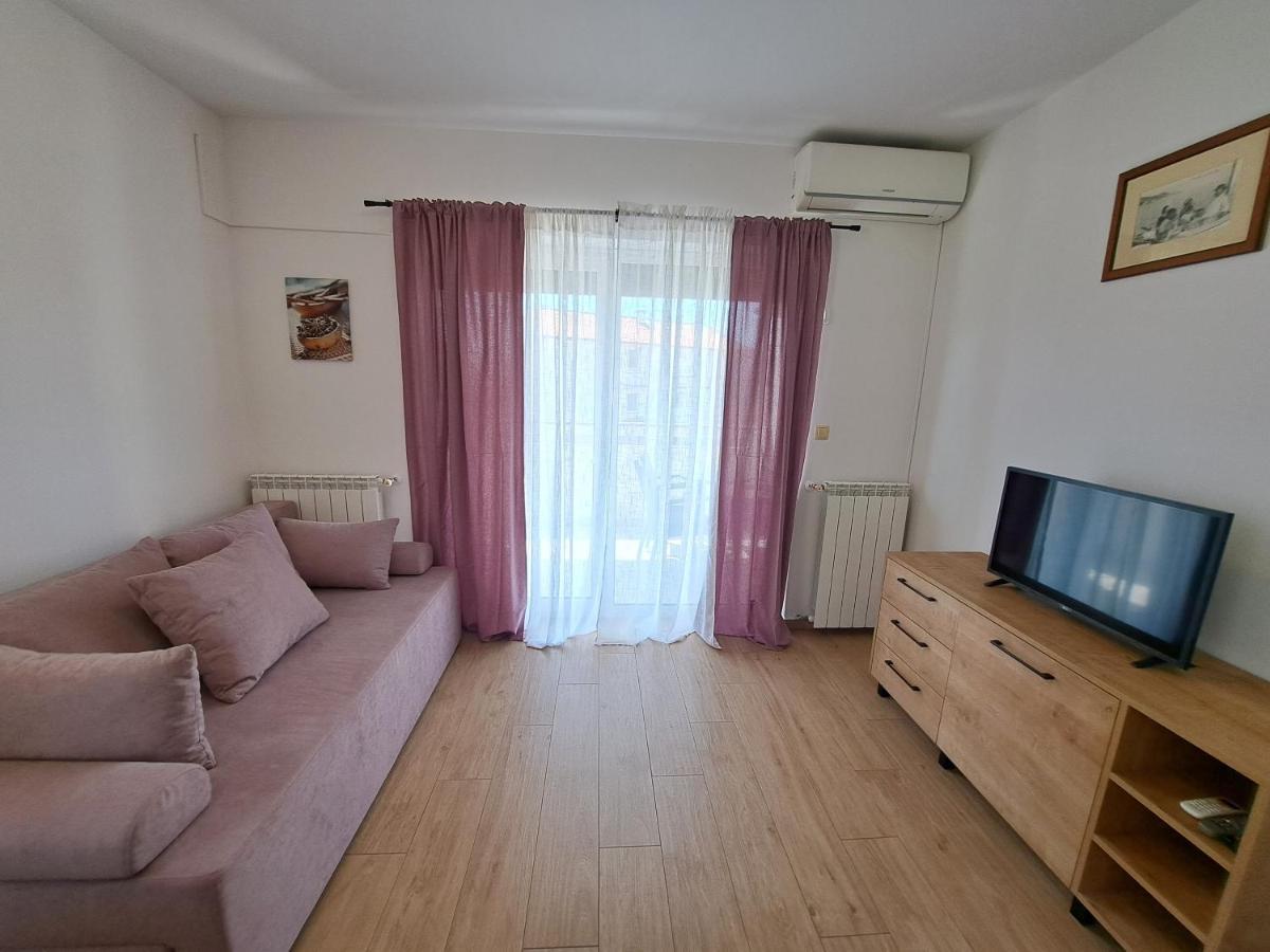 Apartments Leticia Baska  Ngoại thất bức ảnh