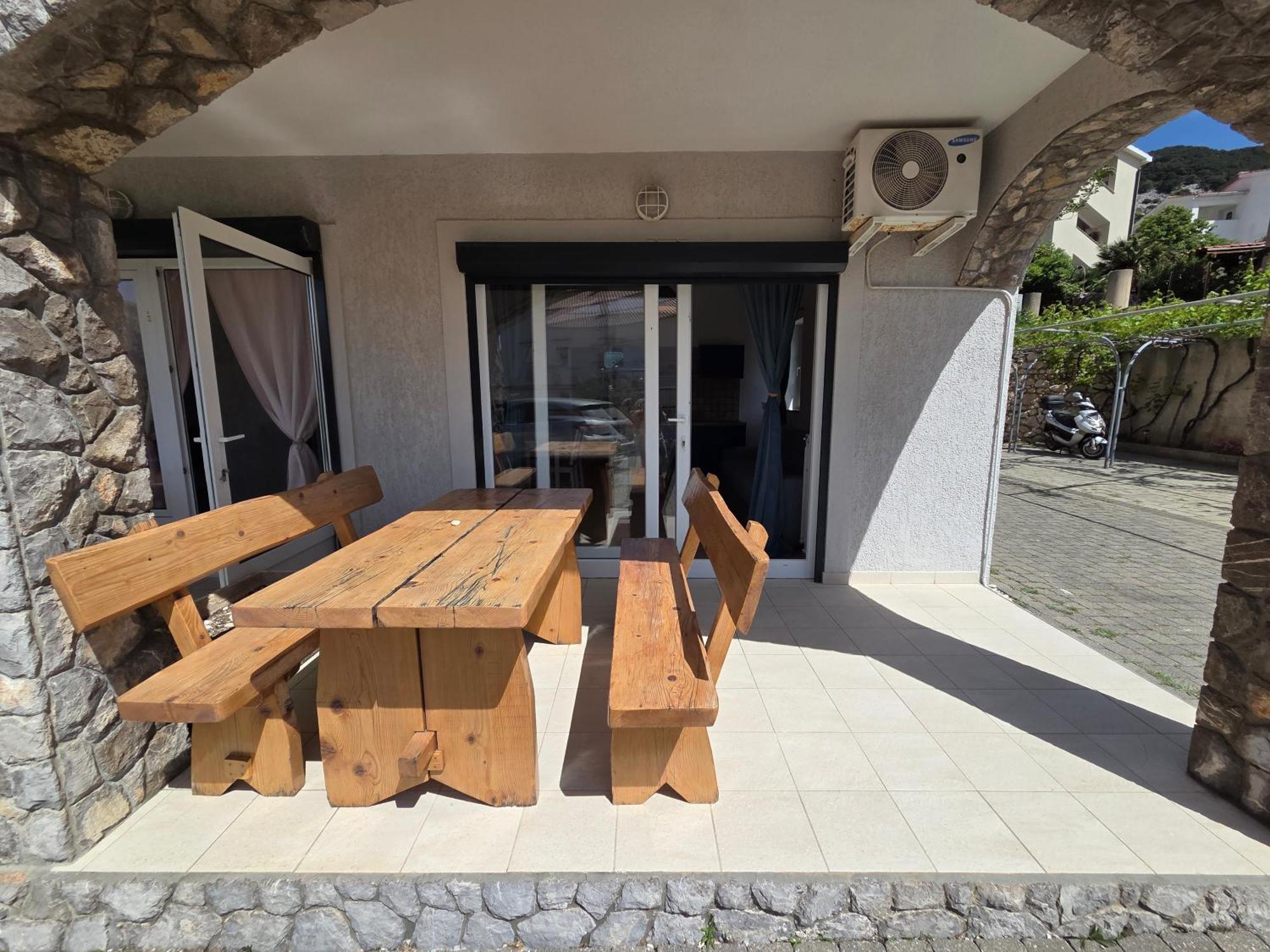 Apartments Leticia Baska  Ngoại thất bức ảnh