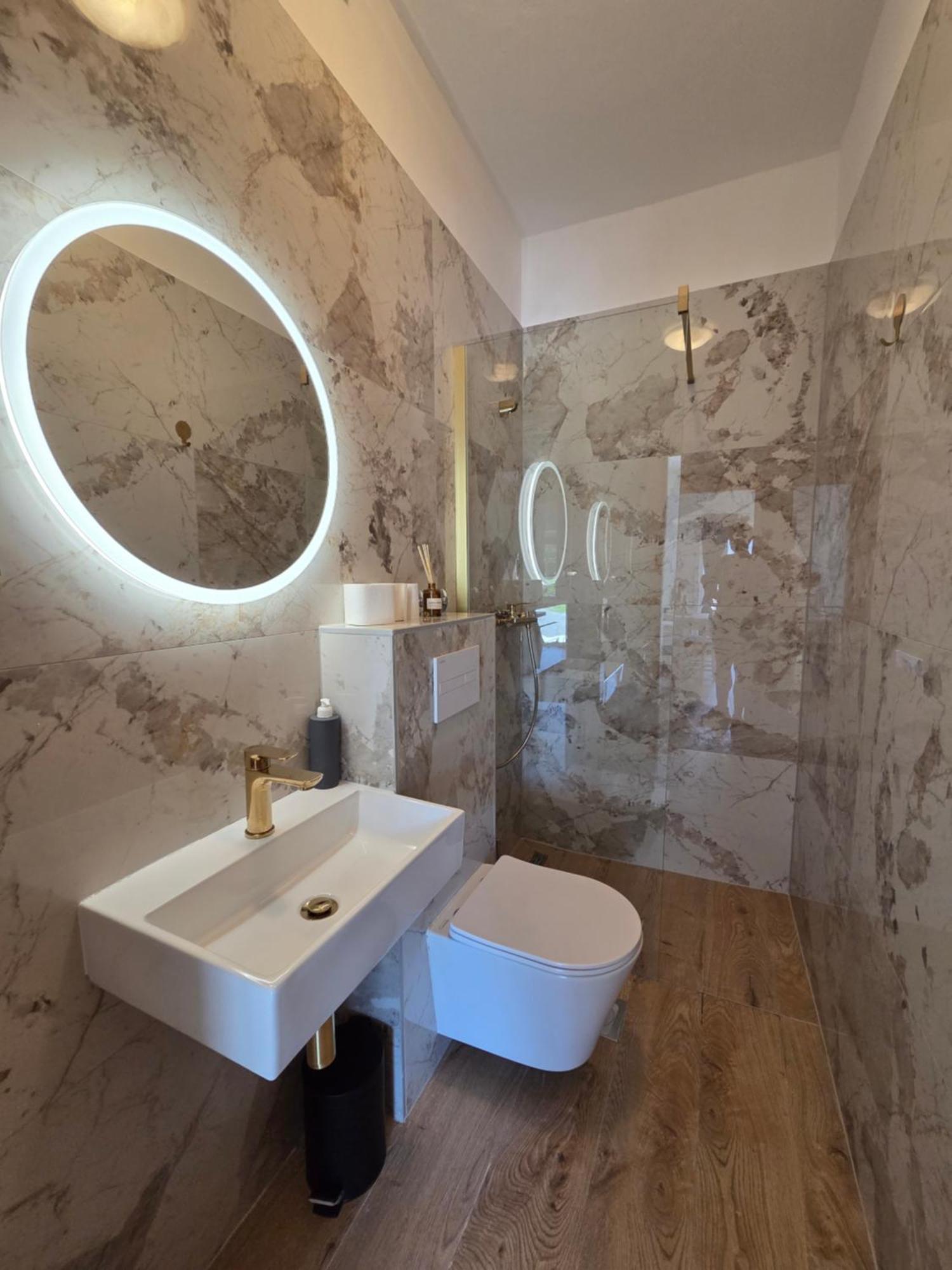 Apartments Leticia Baska  Ngoại thất bức ảnh